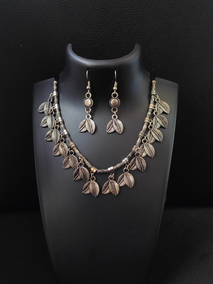 Buy Hanging Leaf Pattern Oxidised Choker Necklace Set - TheJewelbox