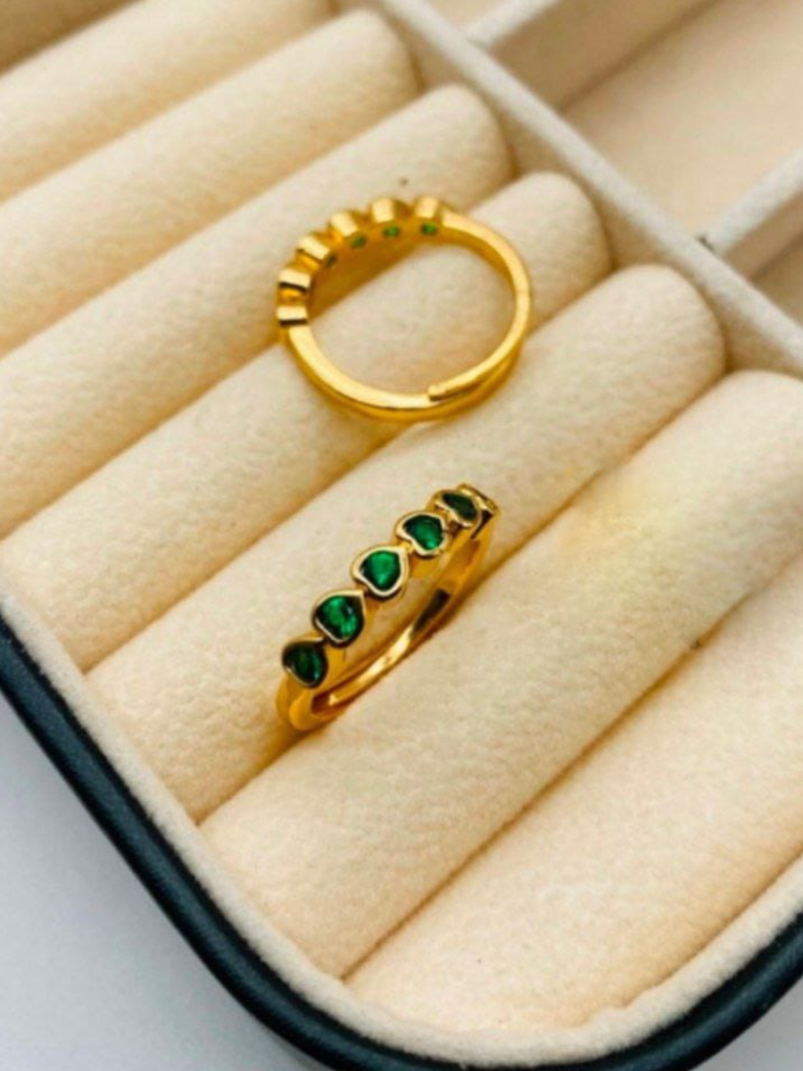 Heart Shaped Green Stone Gold Minimal Ring