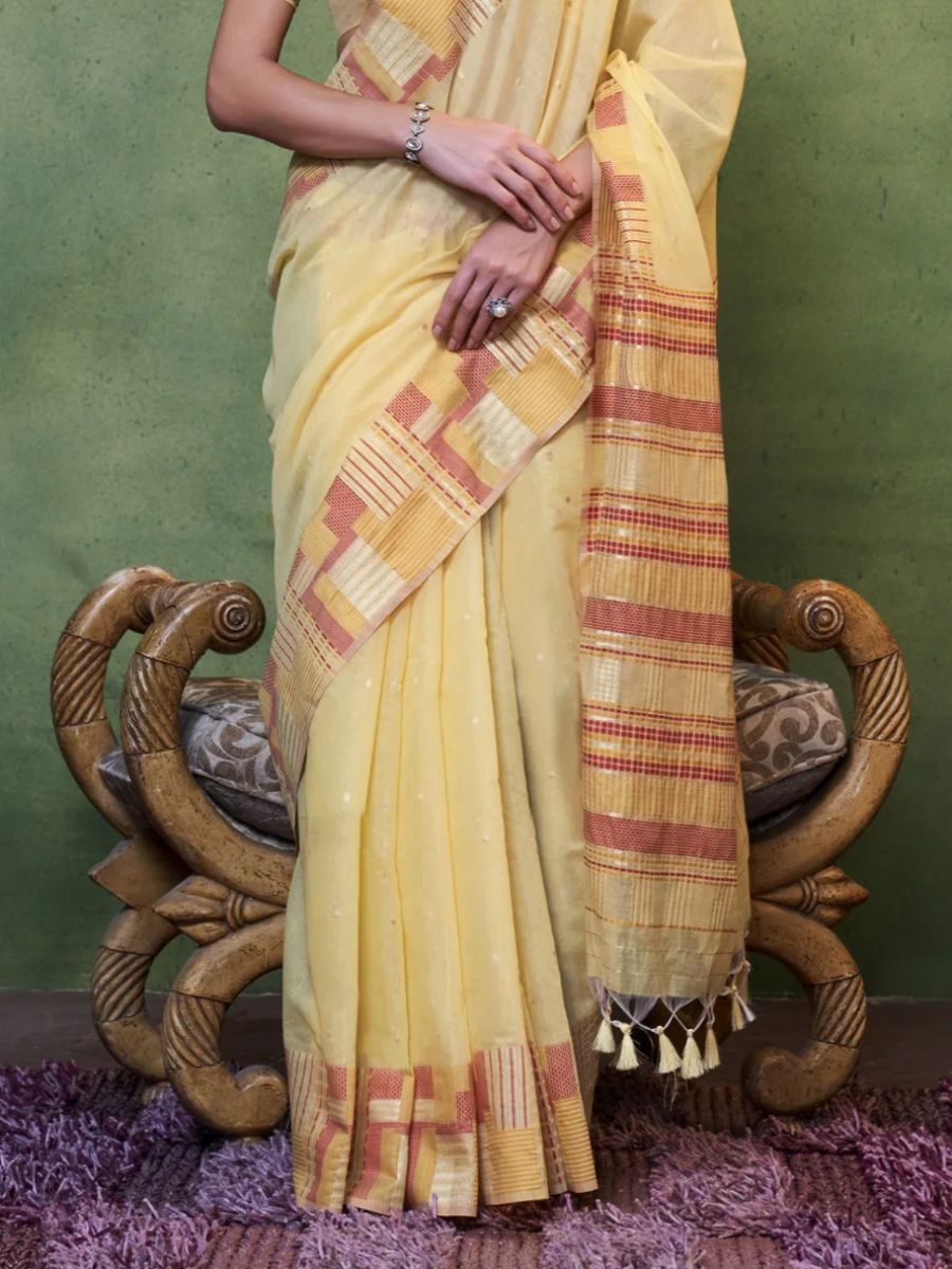 Red Checkered Border Pastel Yellow Handloom Cotton Saree - Pallu