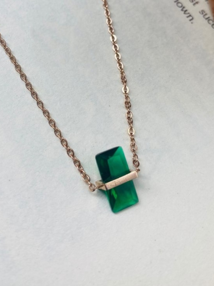 Rose Gold Minimal Green Stone Necklace