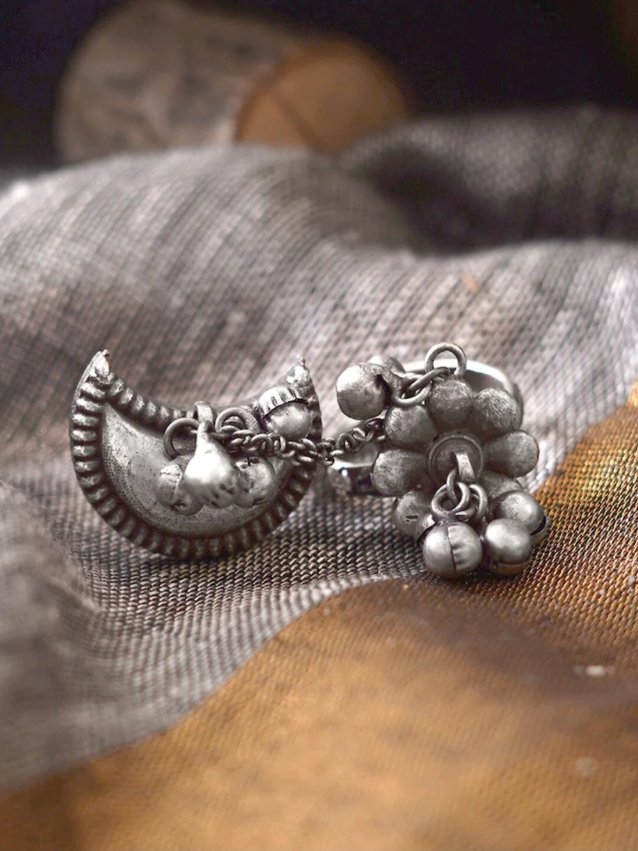 Buy Silver Plated Oxidised Antique Double Finger Ring - TheJewelbox