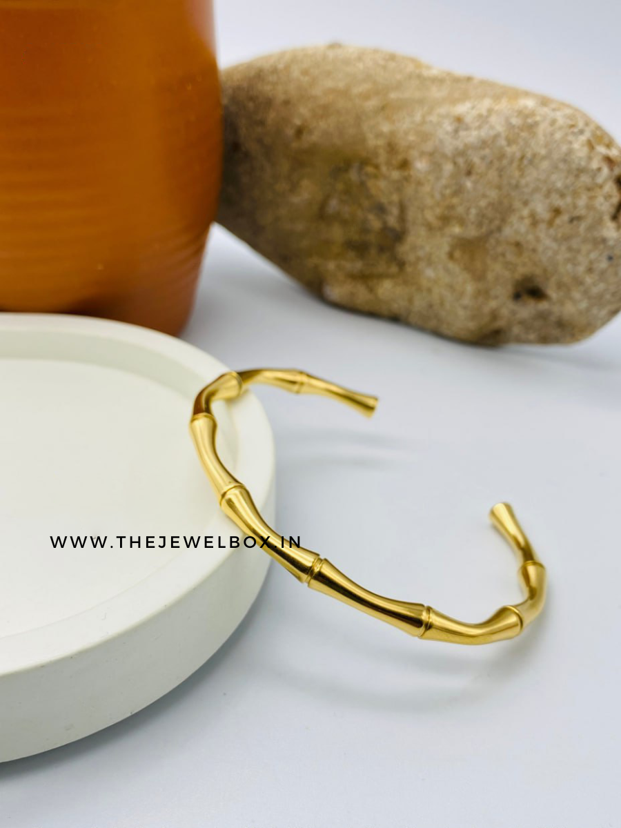 Stylish Women's Golden Cuff Bracelet