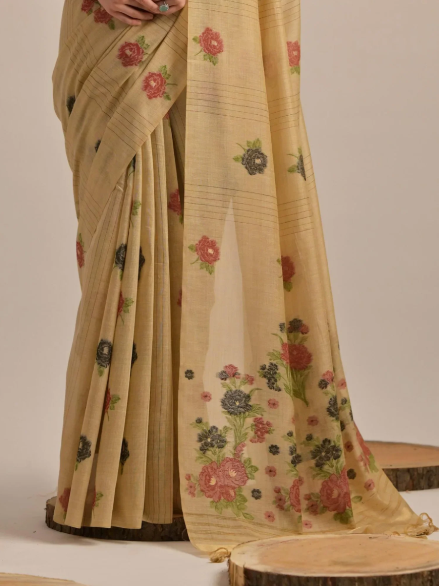 Traditional Beige and Rust Cotton Handloom Saree - Floral Woven Pallu