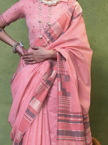 Blush Pink Checkered Border Handloom Cotton Saree - Blouse
