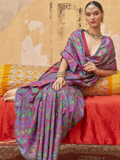 Designer Grey and Red Digital Printed Silk Blend Saree - Blouse
