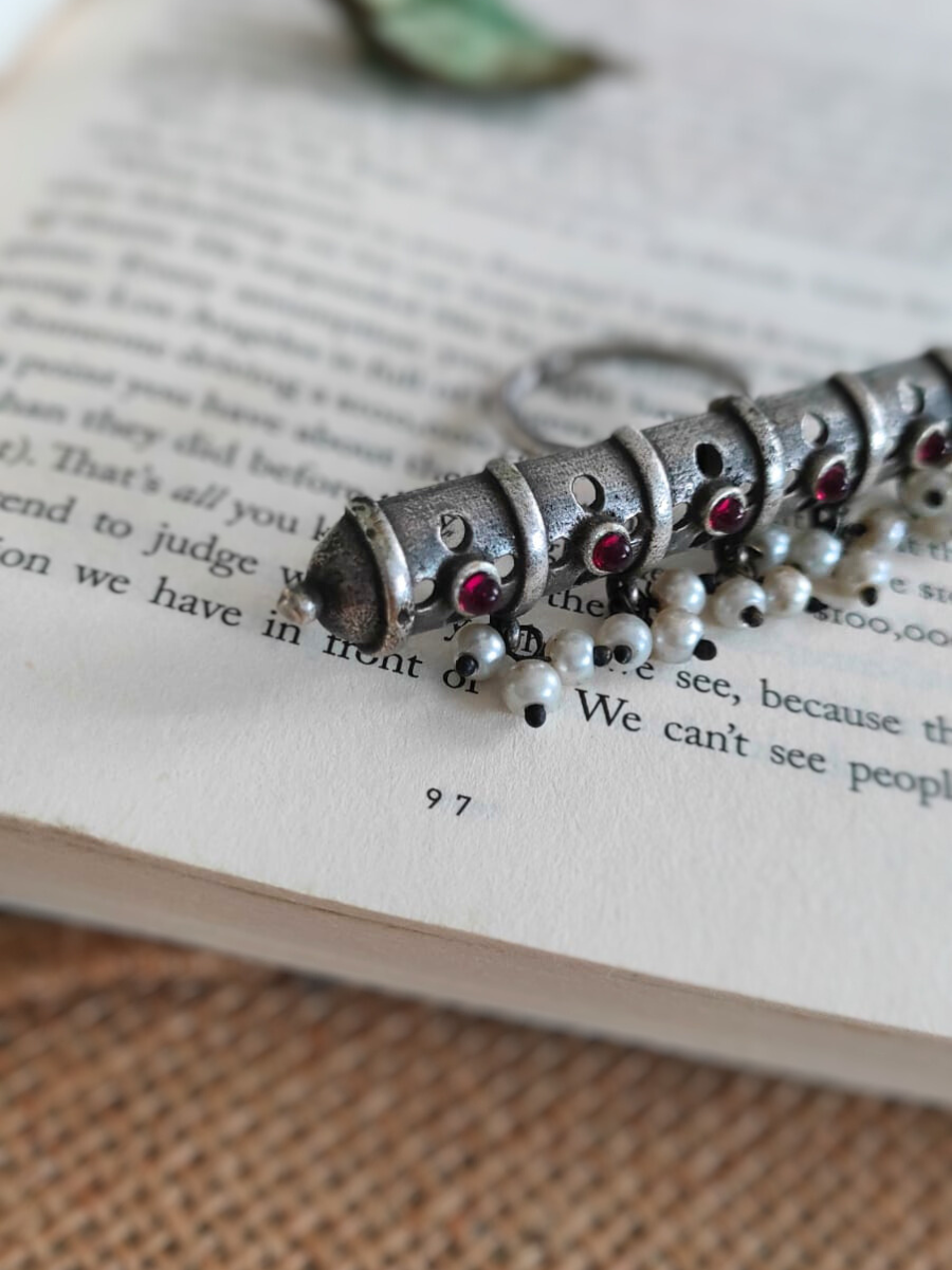 Red Stone Studded Big Oxidised Silver Finger Ring