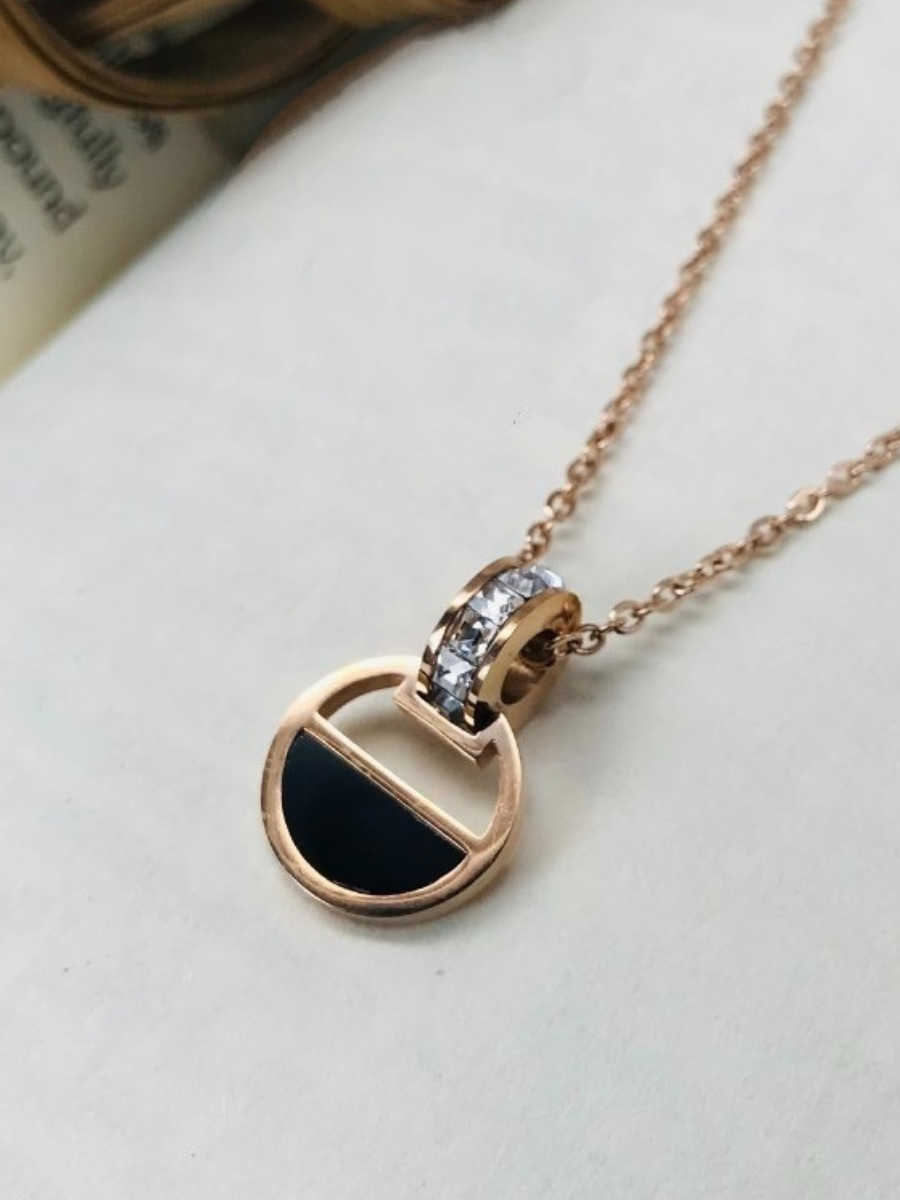 Rose Gold Interlocked Black Stone Diamond Pendant Necklace