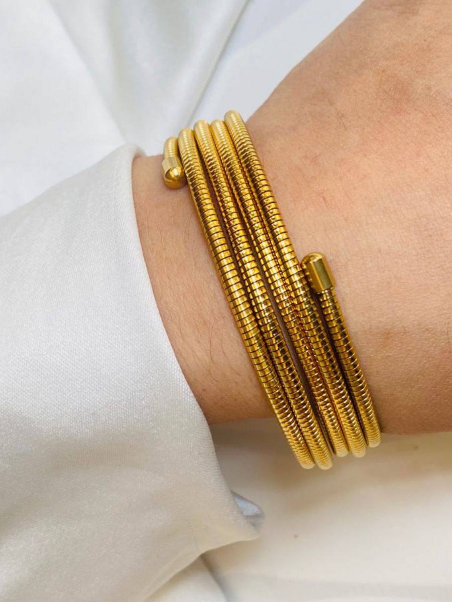 Stylish Golden Plated Five Layer Stretchable Bracelet