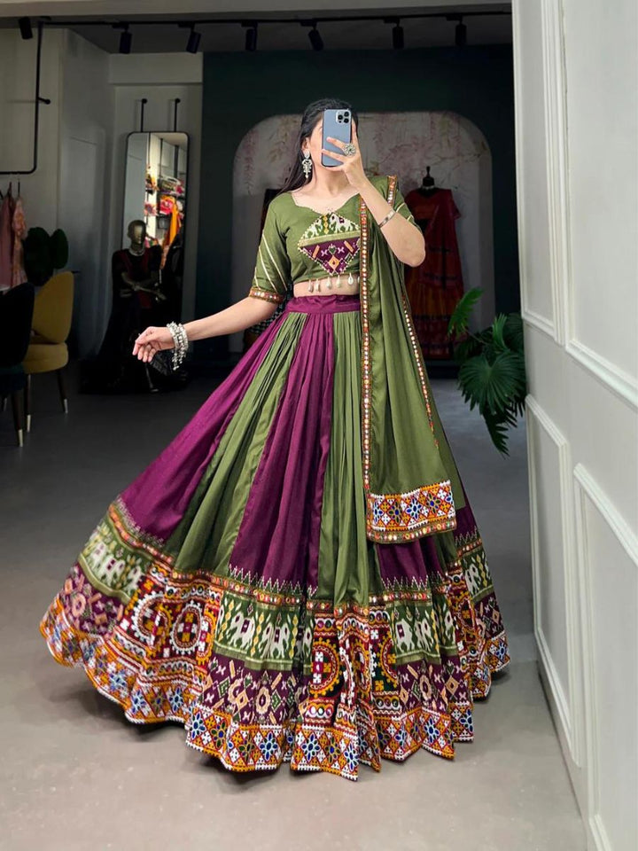 Buy Gujarati Lehenga Cholis for Women Online – All Things About Wedding